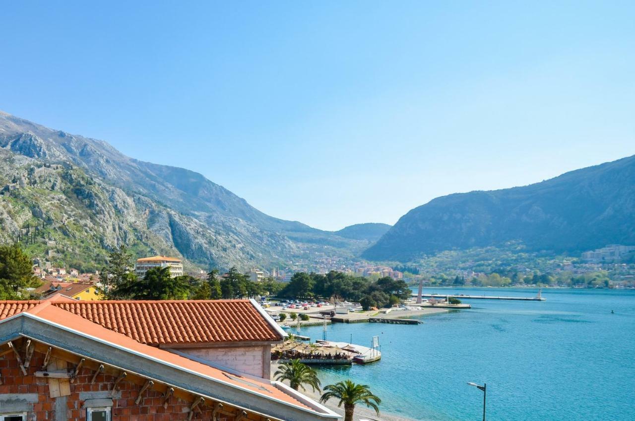 Apartment Barona Kotor Exteriör bild